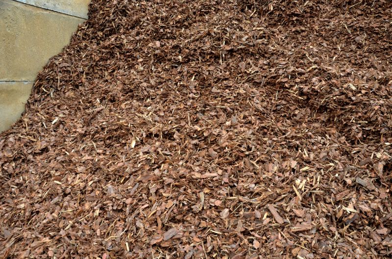 Hardwood Mulch Delivery