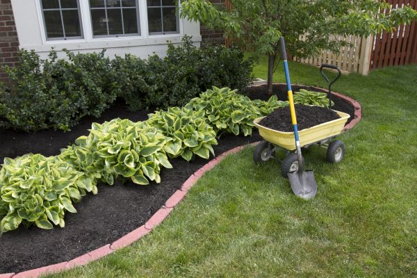 Landscape Mulching in Boston